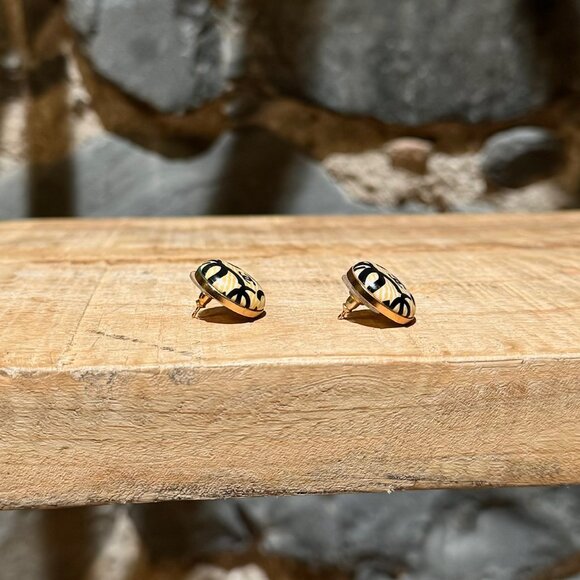 Chanel 2002 02P CC Logo Striped Round Stud Earrings - Picture 6 of 10